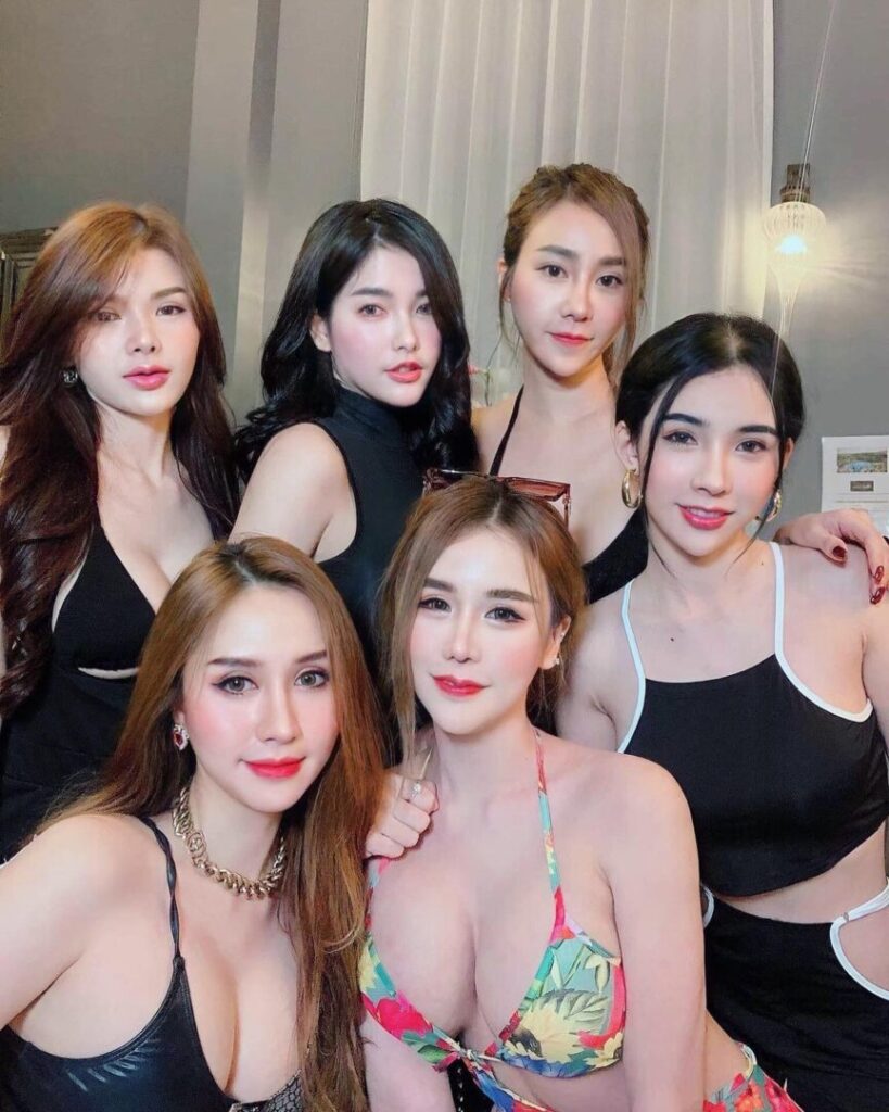 Single thai ladies